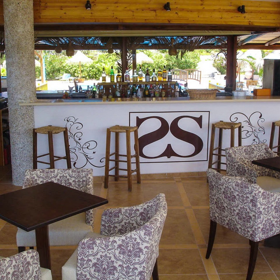 Picture of: Spiros-Soula Family Hotel&Apts in Iraklio bei HRS günstig buchen