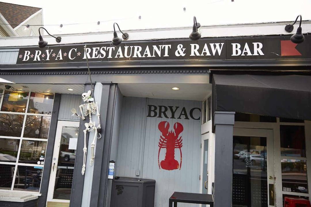 Picture of: With Bargain Seafood and Live Music, Bridgeport’s BRYAC Is a Black