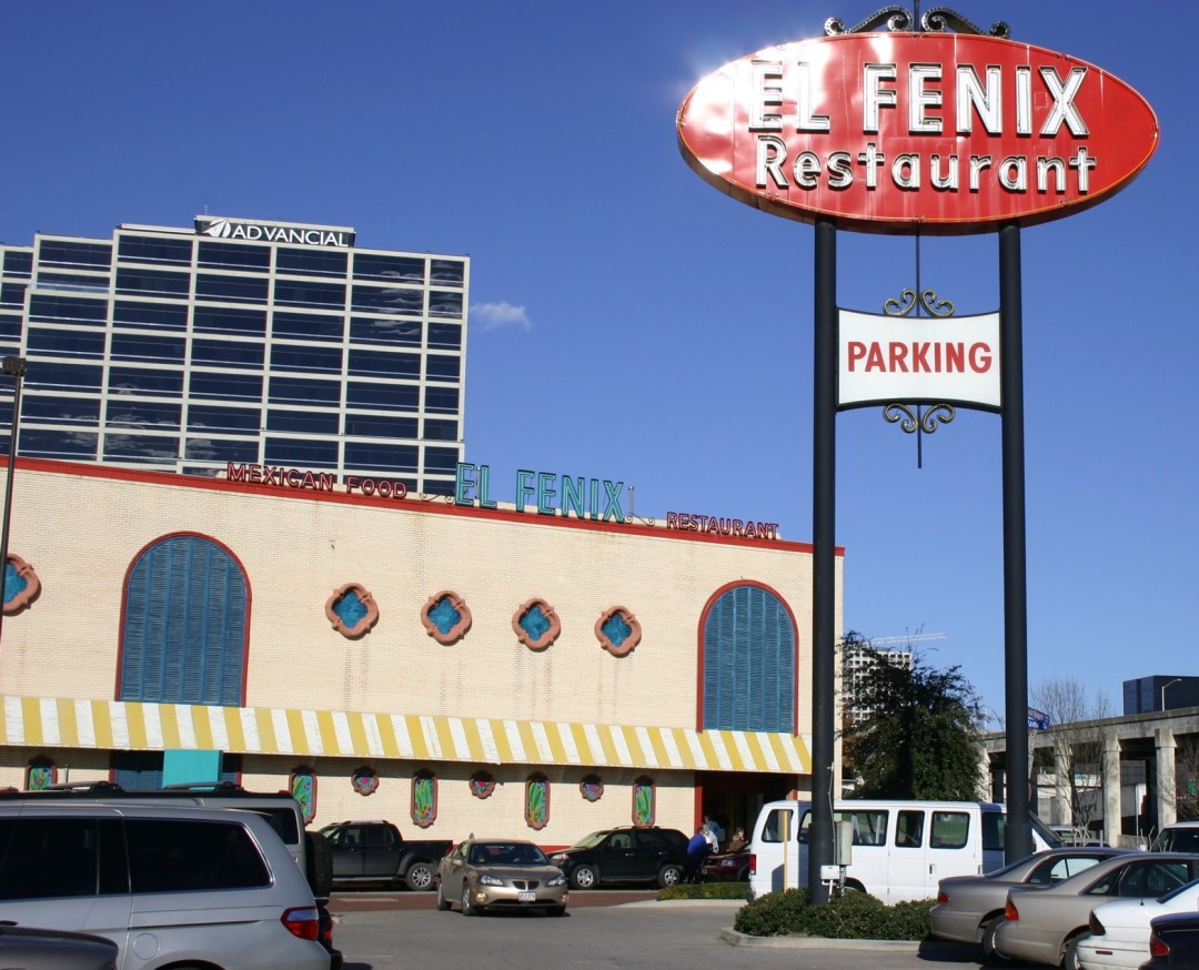 Picture of: El Fenix (restaurant) – Wikipedia